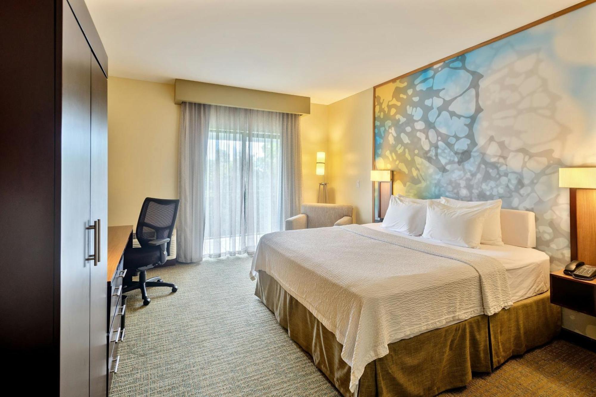 คอร์ตยาร์ด ซานซัลวาดอร์ Hotel ภายนอก รูปภาพ